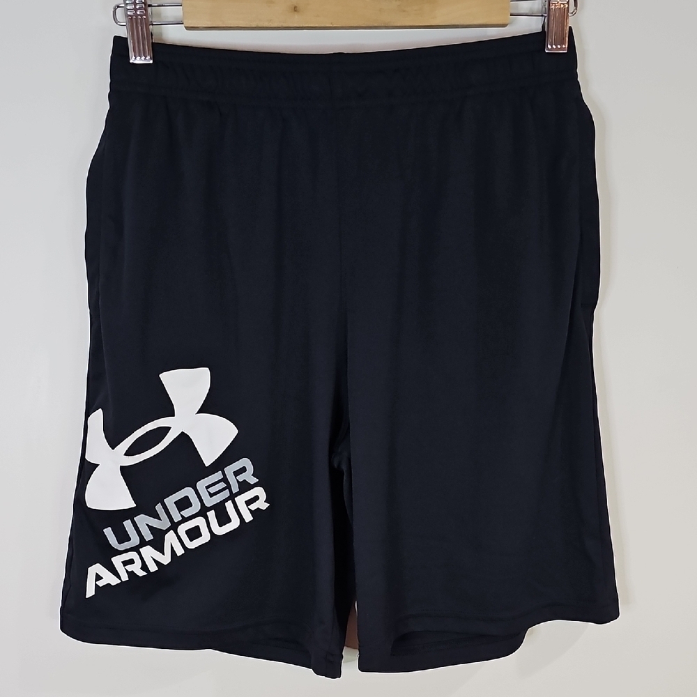 Under Armour XL Atheltic Black Shorts